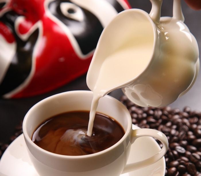 ترکیب شیر با قهوه به تقویت سیستم ایمنی بدن کمک می‌کند
