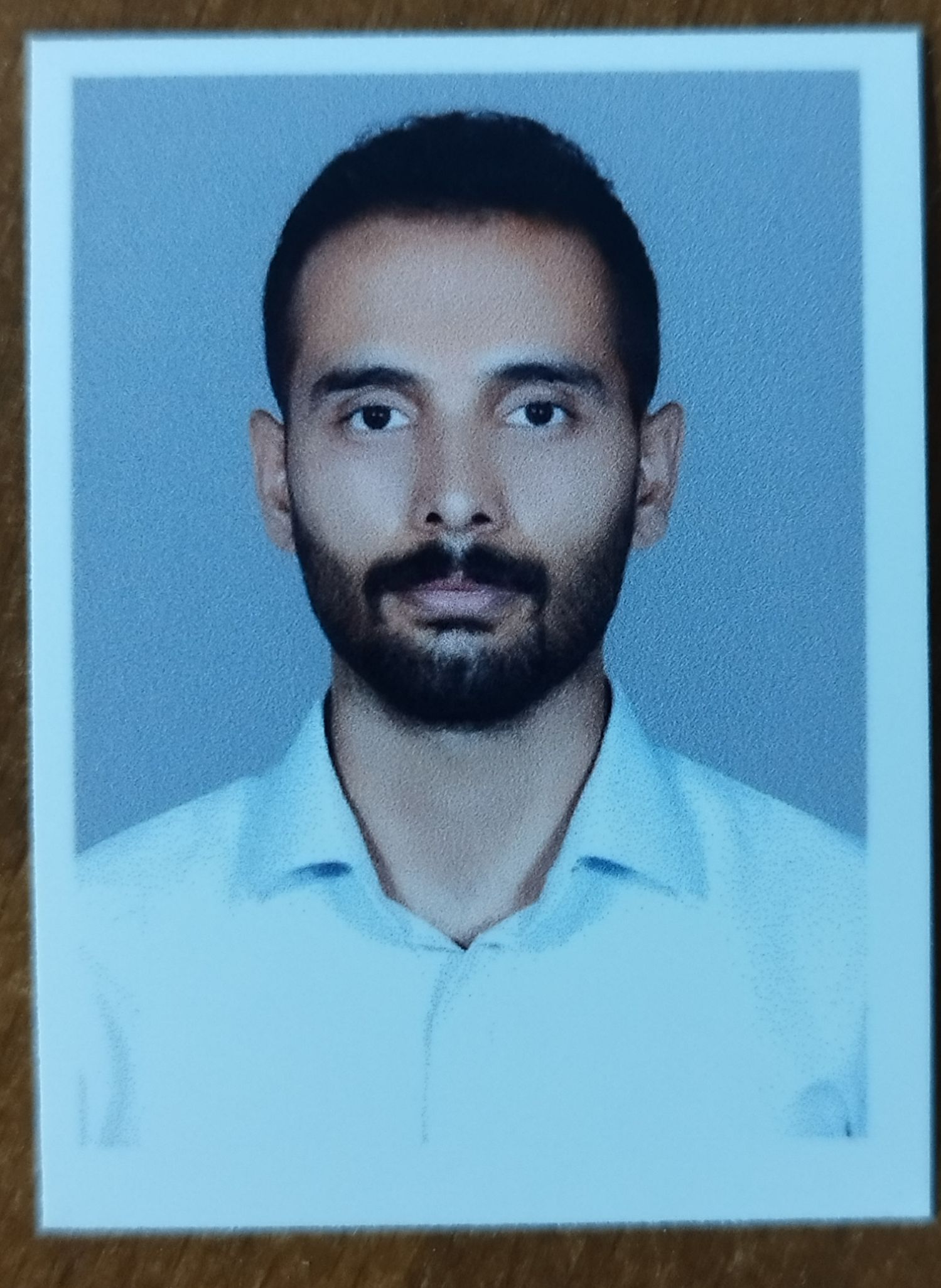 معین قوامپور